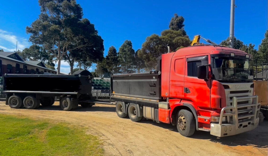 Truck & Trailer Haulage – All Equipped Plant Hire Heavy-duty truck and trailer ready for haulage and soil transport.